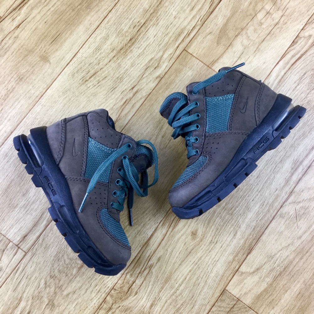 Nike air max ACG all terrain mountain boots